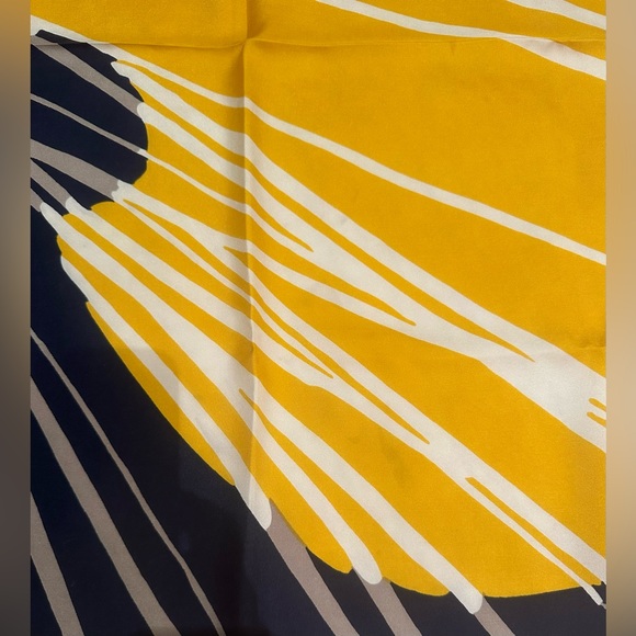 CHRISTIAN DIOR VINTAGE Silk Scarf - 30” x 30.5” - Picture 9 of 11